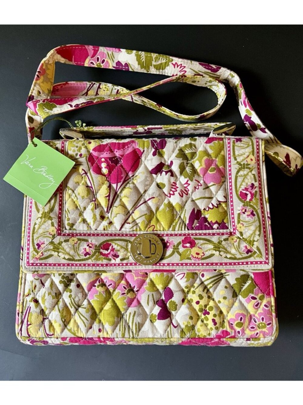 NWT Vera Bradley Julia Crossbody. Bag Make Me Blush Retired Floral Turnlock Pink